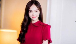 唐嫣爆料老白视频播放,揭秘老白背后的故事