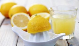 爆料柠檬水制作过程视频,从新鲜果实到清新饮品