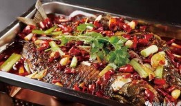 外卖爆料烤鱼怎么做的视频,烤鱼制作全过程大公开