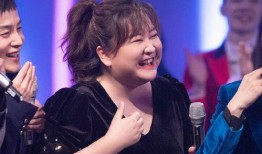 圈内爆料贾玲恋爱,喜剧女神甜蜜邂逅，甜蜜瞬间引网友热议